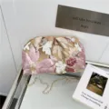 Sac pochette en paille brodé de fleurs chic avec bandoulière chaîne en métal mode d'été - Rose