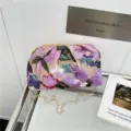 Sac bandoulière chic brodé de sequins violets, élégant sac à épaule chaîne florale. - Violet