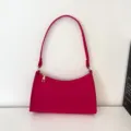 Elegante minimalistische magenta Umhängetasche mit Goldreißverschluss für Damen Mode Trend. - Fuchsia