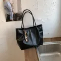 Black pleated tote bag for women, large capacity shoulder handbag with beaded pendant decor. - With Pendant / Black