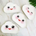 Joli ensemble d'assiettes en carton nuage pour anniversaire d'enfant vaisselle jetable - 8 assiettes nuage blanc avec smiley blanc