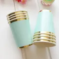 Gobelets en papier jetables vert clair avec bordure dorée brillante pour fête d'anniversaire - 8 gobelets en papier vert menthe dorés 270 ml