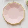Assiette en carton décagonale rose avec bord doré, vaisselle jetable pour fête d'anniversaire. - Lot de 8 assiettes en papier rose 9 pouces avec dorure