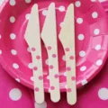 Pink polka dot wooden knives set for birthday party tableware and celebration events. - Knife