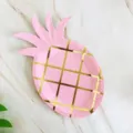 Rosa Ananas Pappteller Goldfolie Einweg Party Geschirr Obst Teller Stil Variante Art - Langes Blatt Ananas Teller / 8 Stück Packung / Dunkelrosa