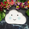 Cute cloud shaped paper plate with gold foil rim and smiling face for children birthday party. - 8 Pieces/Pack / Shy Cloud No. 4