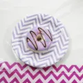 Assiettes en carton jetables à motif chevron violet pour un anniversaire et fête. - Lot de 12 de 7 pouces / Violet Vague