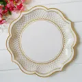 Goldene und weiße dekorative Einweg-Pappteller 30cm elegante Party Tischgeschirr - Gold Linie Spiral