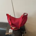 Κόκκινη νάιλον τσάντα ώμου, καθημερινή casual τσάντα χιαστί με ρυθμιζόμενο λουράκι. - Κόκκινο