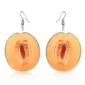Schattige acryl halve meloen fruit hangende oorbellen voor dames, frisse zomerse stijl mode sieraden. - Hamimeloen