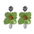 Groene bloem oorbellen detail met zeshoekigetop en witte druppel parelhanger prachtig. - Groen