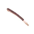 Detailopname van een roségouden haarschuifje met dubbele strass-steentjes, haaraccessoire. - Paars