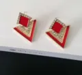 Koreaanse modieuze geometrische strass oorbellen chic rood en goudkleurig ontwerp. - Rood