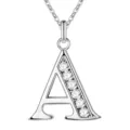 Details van de sprankelende kristallen letter A hanger ketting, mode dames sieraden. - Letter A