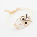 Koreaanse stijl vintage mode uil armband met witte lederen band en gouden metalen bedel. - Wit