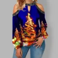 Primo piano dettagliato del top a maniche lunghe con spalle scoperte e stampa albero di Natale. - 3XL / Albero di Natale Blu