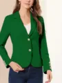 Detalle de manga de blazer verde, cuello solapa y botones metálicos para estilo elegante. - S / Tops / Verde