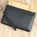 Sac pochette homme en cuir noir élégant accessoire d'affaires avec dragonne minimaliste - Noir
