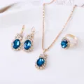 Blauwe kristal strass ketting oorbellen ring sieraden set voor vrouwen mode - Meerblauw