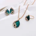 Elegant pauw kristal sieraden set ketting oren ring groene druppel mode accessoires - Groen