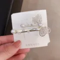 Koreaanse stijl strik haarspeld met parels en sprankelende zirconia, elegante eendebek speld. - Strik