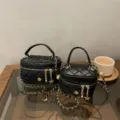 Sac matelassé noir avec chaîne dorée, élégant sac à bandoulière chic pour femmes. - Grand Avec Pendentif / Noir