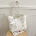 Sac cabas femme blanc minimaliste grande capacité élégant sac épaule vintage en PU. - Avec Pendentif / Blanc