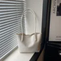 Witte geweven shopper tas voor dames, grote capaciteit schoudertas, minimalistische handtas. - Wit