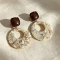 Vintage marbled acrylic drop earrings with brown square stud and circular hoop. - 2609032 Hollow Shell Texture Round Earrings
