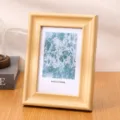 Marco de fotos minimalista de veta de madera natural con bordes arqueados para escritorio - Estilo Madera Natural de Abeto (Sin Paspartú) / 6-Pulgadas (10.2*15.2cm) / Color madera natural