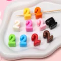 Perles numérotées en acrylique coloré à grand trou pour la création de bijoux DIY - Chiffre 2 / Lot de 10