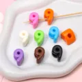 Perles chiffres 9 en acrylique coloré avec grands trous pour la création de bijoux DIY - Chiffre 4 (Couleur Aléatoire) / Lot de 10