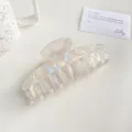 Große schillernde Meerjungfrau-Haarklammer mit Perlglanz-Finish und elegantem Design - 9.5cm / Weiß