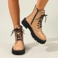 Bottines Martin beiges pour femmes à semelles épaisses, lacets noirs et fermeture éclair. - Kaki