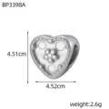 Silberfarbener Herz-Anhänger aus Edelstahl mit Blumenrelief für DIY-Schmuckherstellung - Herzform mit Blumenrelief (BP3398A)
