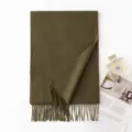Hochwertiger olivgrüner Schal aus 100% reinem Kaschmir mit Fransen für den Winter - Schal mit Quasten im koreanischen Stil (7102-7) / Tabakgrün