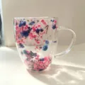 Handmade double-walled borosilicate glass mug with pink and purple dried flowers - 350ml-Pink and Blue Dried Flowers