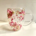 Elegant double-walled borosilicate glass coffee cup with pink dried babysbreath flowers - 350ml-Pink and White Gypsophila