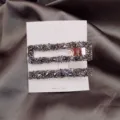 Elegantes schwarzes Strass Haarspangen Set, quadratische geometrische Metall Entenschnabel Clips. - Quadratisch / Zweiteiliges Set / Grau