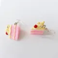 Süße Harz Kuchen Bär Ohrringe Cartoon Dessert Hängeohrringe Schmuck für Damen Mädchen - Dreieckiger Cremekuchen (Haken)