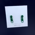 Boucles d'oreilles clous fermeture éclair verte fantaisie mignonne pour femmes et filles. - Vert