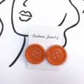 Orangefarbene Knopfohrringe, ausgefallene Harajuku Vintage Harz Ohrschmuck fuer Damen. - M / Orange
