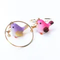 Jolis boucles d'oreilles clip oiseau mignon, bijoux animaux en résine pour oreilles non percées. - Boucles d'oreilles à clip / Violet Rouge Vin