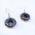 Handgemachte Schokoladen Donut Ohrringe süße Harz Hängeohrringe für Mädchen Mode Schmuck - Stil B (Ohrhaken) / Schwarz