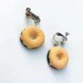 Handgemachte süße Donut Ohrclips für Damen, kreative Snack Food Schmuck ohne Ohrlöcher. - Stil D (Clip-on) / Gelb