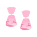 Nahaufnahme Details von handgefertigten rosa Polymer-Ton Ohrringen mit wunderschönem Herz. - Rosa Fächerform Herz Patchwork Modell (8号)
