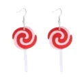 Detaillierte Nahaufnahme von bunten Lolli Acryl Ohrringen mit einem süßen Design. - Stil 11 (Spiral Lutscher)