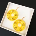 Charmantes boucles d'oreilles bouée de canard jaune, drôles de pendants d'oreilles de piscine. - Crochets de boucles d'oreilles / Jaune
