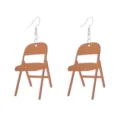 Acryl Klappstuhl Ohrringe, braune Mini Stuhl Ohrhänger, lustige Mode Schmuck Accessoires. - Ohrringe / Spiegeldunkelkaffee