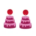 Pendientes colgantes de tarta multicapa de acrílico rosa con diseño de postre y perno. - Forma de Pastel (Estilo 1 Botón) / Rosa